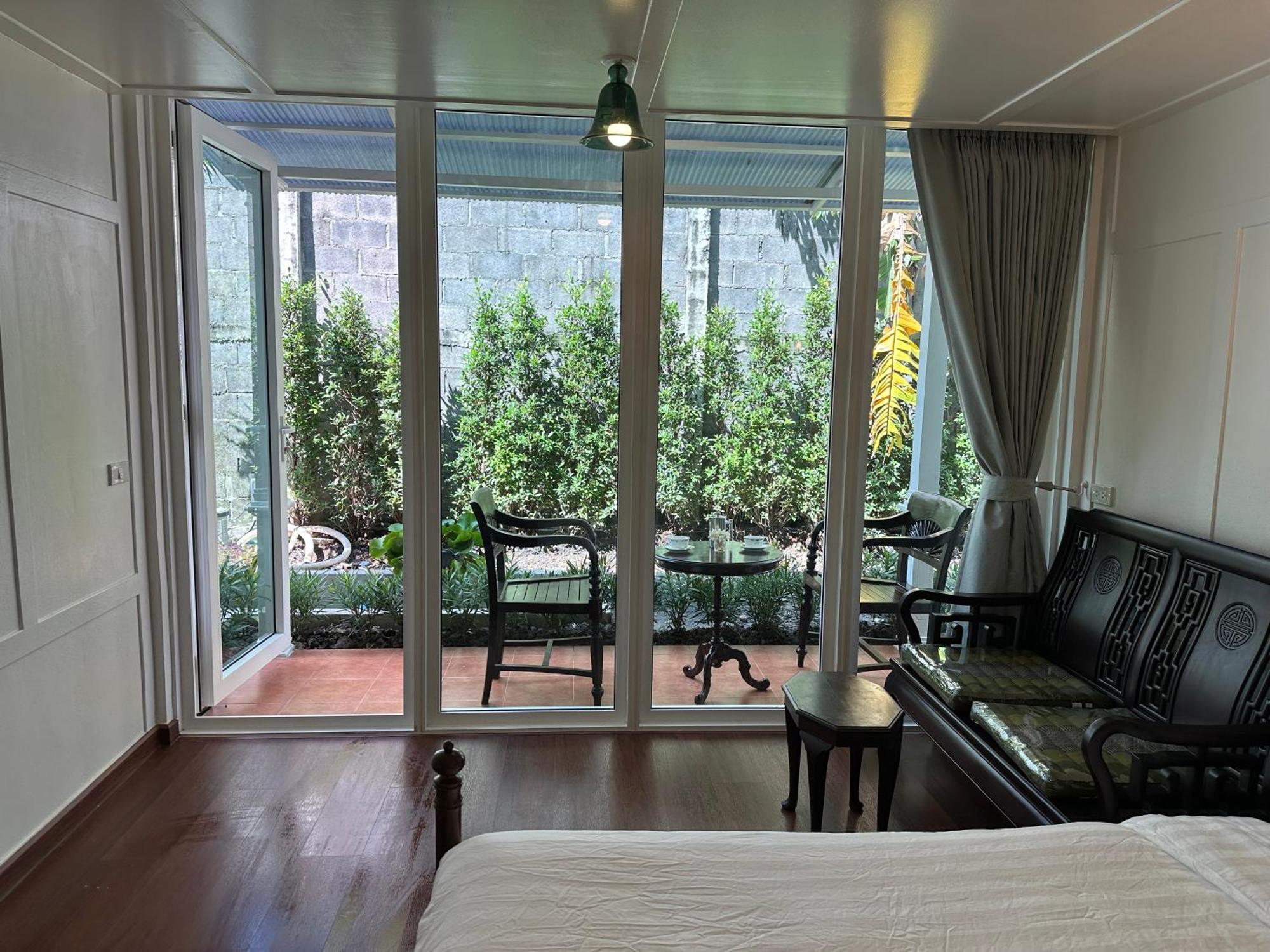 Hotel Baan Debtida Bangkok Esterno foto