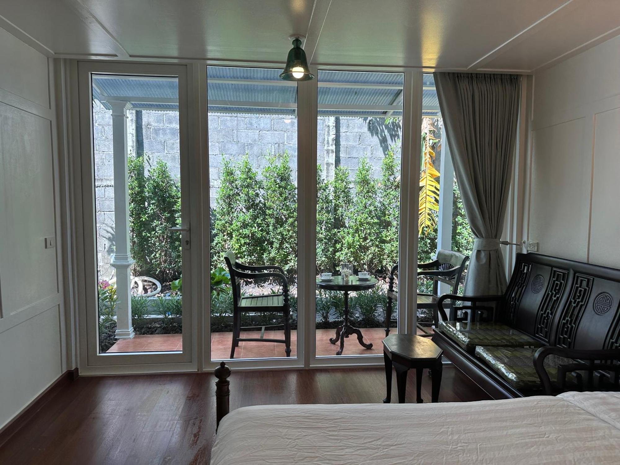 Hotel Baan Debtida Bangkok Esterno foto